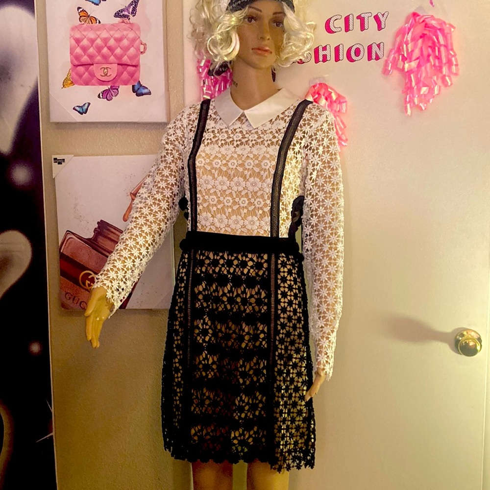 NWT! Venus delicate dress size 6 retail $200!🎉💕